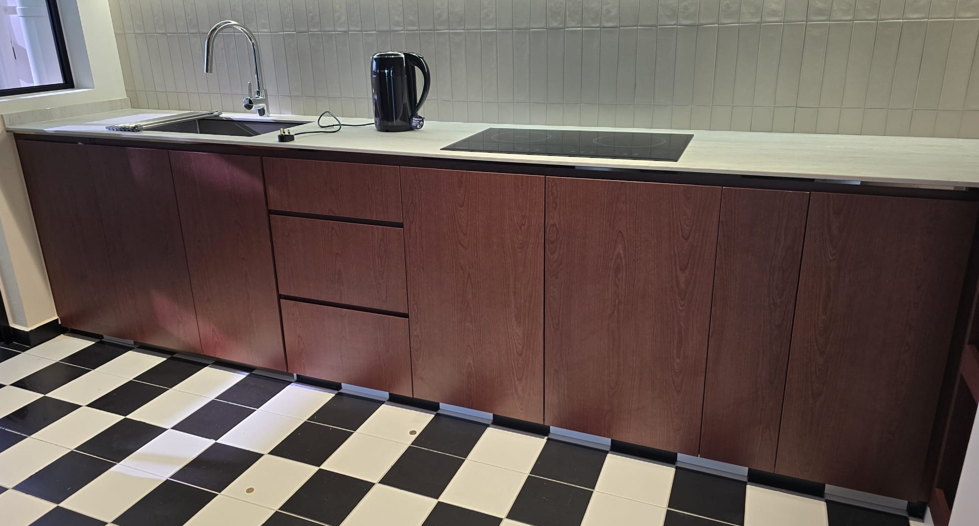 Full Kitchen Run